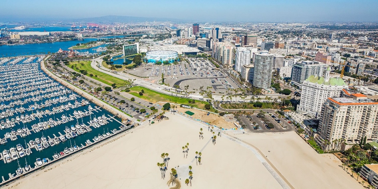 Long Beach Aquatics Center seating plan